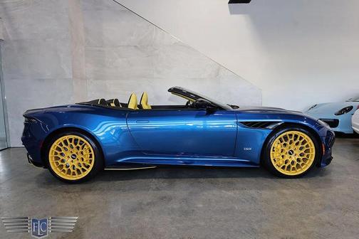 2023 Aston Martin DBS 2023.5 Volante 770 Ultimate