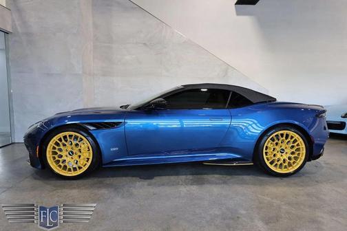 2023 Aston Martin DBS 2023.5 Volante 770 Ultimate