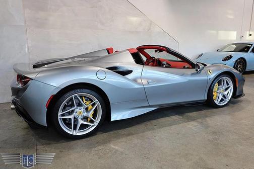 Grigio Titanio Metallic 2021 Ferrari F8 Spider Convertible