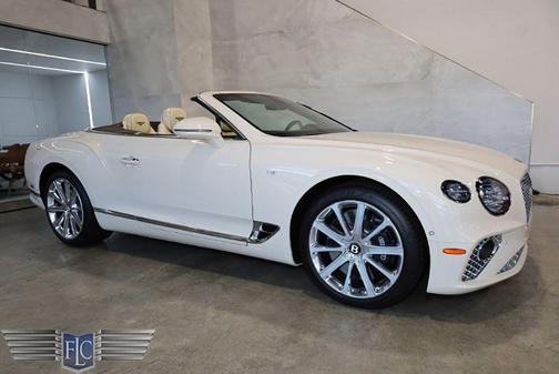 Magnolia 2022 Bentley Continental GT V8