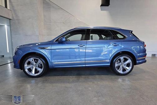 2022 Bentley Bentayga V8