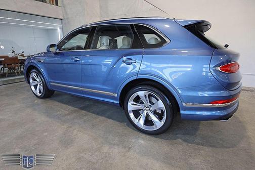 2022 Bentley Bentayga V8