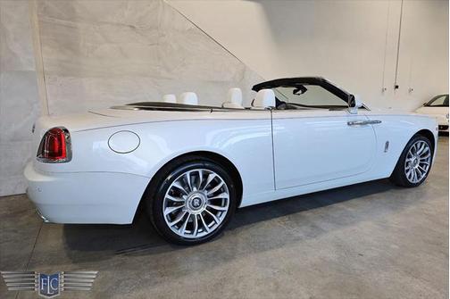 2017 Rolls-Royce Dawn Inspired by Fashion -