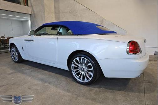 2017 Rolls-Royce Dawn Inspired by Fashion -