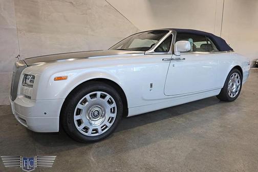 2017 Rolls-Royce Phantom Drophead Coupe