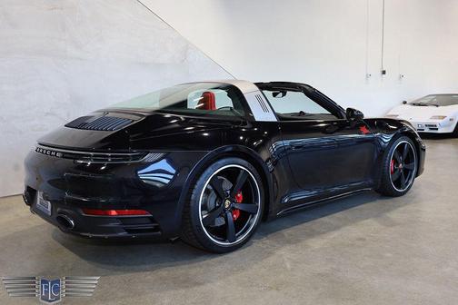 Jet Black Metallic 2024 Porsche 911 Targa 4S