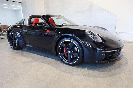 Jet Black Metallic 2024 Porsche 911 Targa 4S