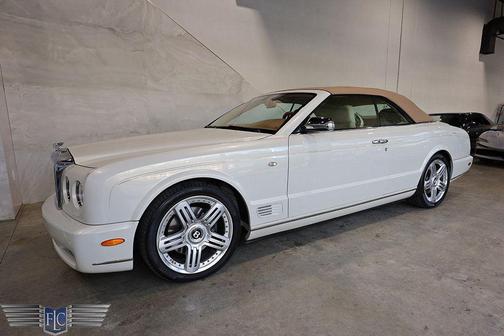 Ghost White Pearl 2010 Bentley Azure T Convertible