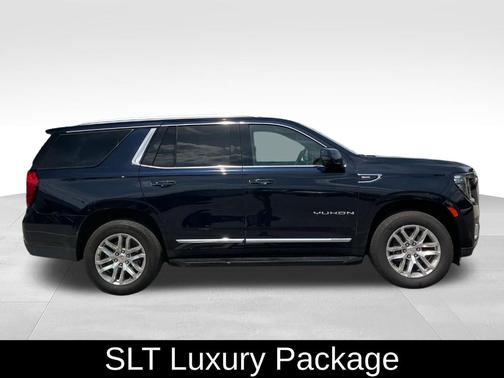 Midnight Blue Metallic 2023 GMC Yukon SLT