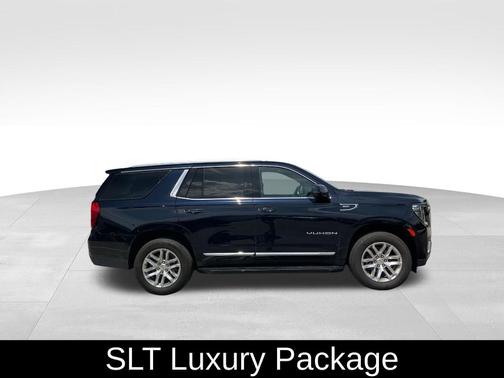 Midnight Blue Metallic 2023 GMC Yukon SLT