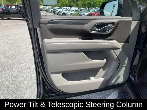 Midnight Blue Metallic 2023 GMC Yukon SLT