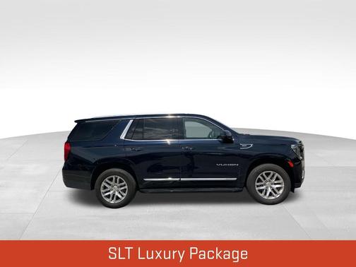 Midnight Blue Metallic 2023 GMC Yukon SLT