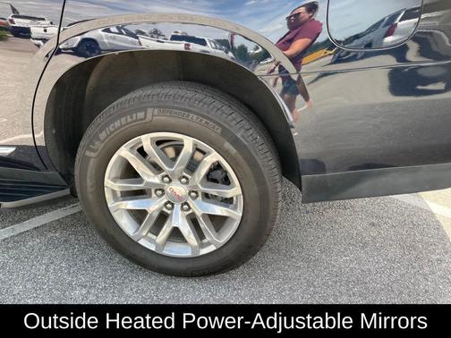 Midnight Blue Metallic 2023 GMC Yukon SLT