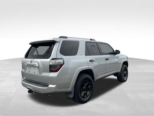 Classic Silver Metallic 2020 Toyota 4Runner SR5