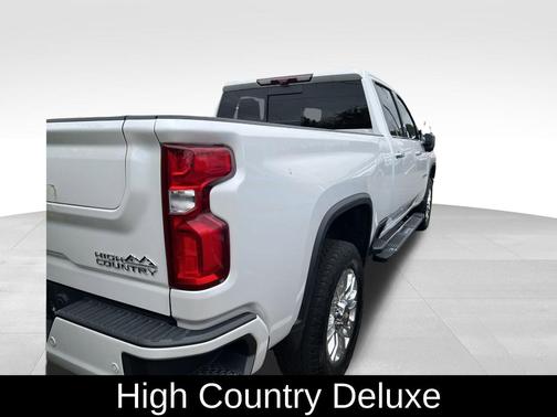 2022 Chevrolet Silverado 2500 High Country
