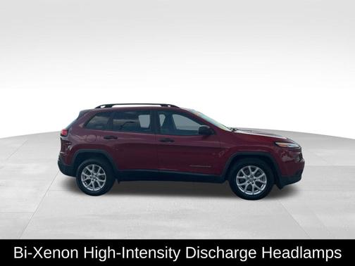 Deep Cherry Red Crystal Pearlcoat 2017 Jeep Cherokee Sport