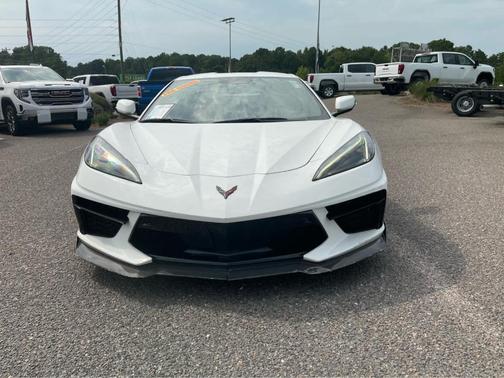 Arctic White 2024 Chevrolet Corvette Stingray w/2LT