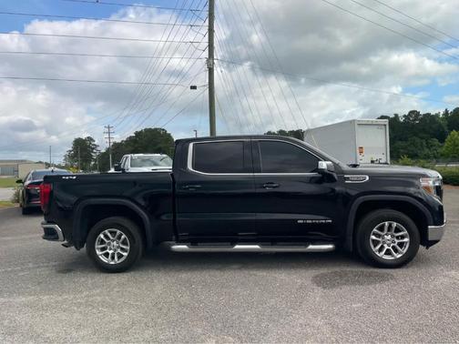 Onyx Black 2020 GMC Sierra 1500 SLE