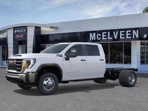 Summit White 2026 GMC Sierra 3500 Pro