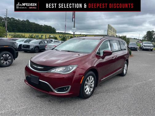 Velvet Red Pearlcoat 2017 Chrysler Pacifica Touring-L