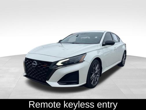 2023 Nissan Altima 2.0 SR