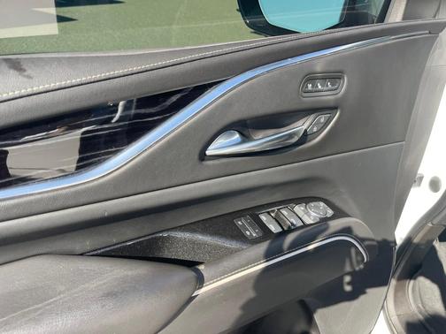 2021 Cadillac Escalade ESV Sport