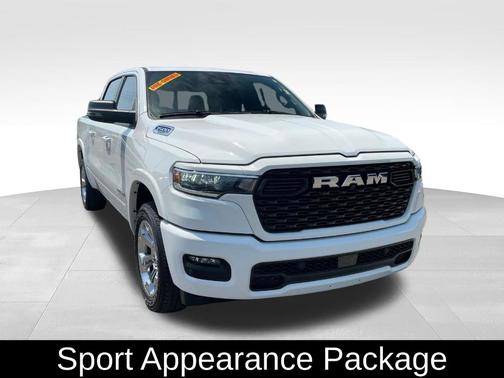 Bright White Clearcoat 2025 RAM 1500 Big Horn/Lone Star