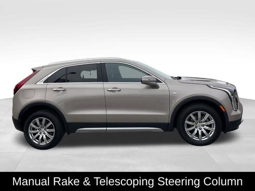 Latte 2023 Cadillac XT4 Premium Luxury