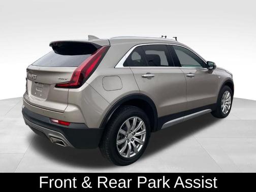 Latte 2023 Cadillac XT4 Premium Luxury