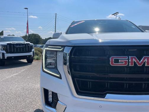 2023 GMC Yukon SLE