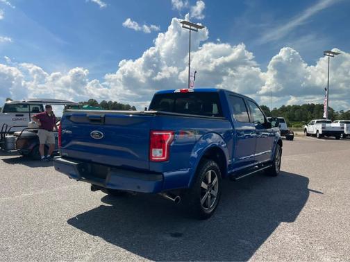 Lightning Blue 2017 Ford F-150 XLT