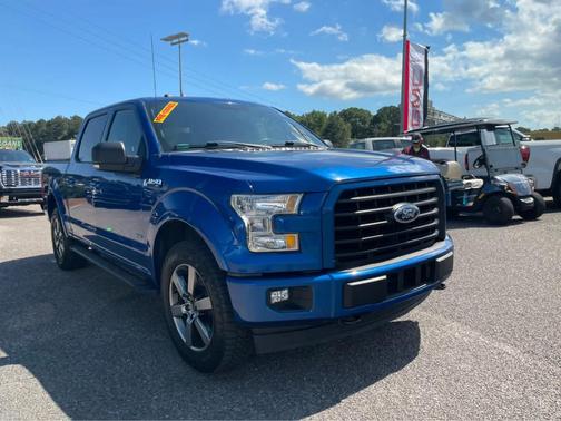 Lightning Blue 2017 Ford F-150 XLT