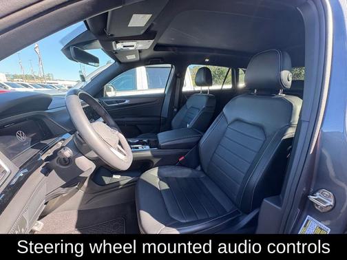 2024 Volkswagen Atlas Cross Sport 2.0T SEL R-Line