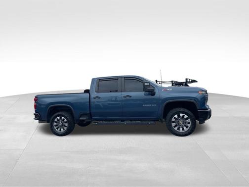 2024 Chevrolet Silverado 2500 Custom