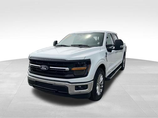 Oxford White 2024 Ford F-150 XLT