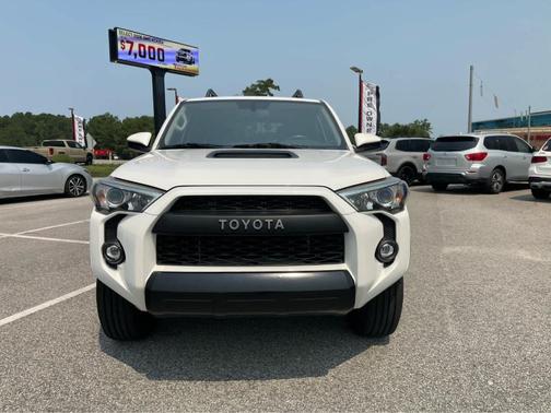 Super White 2019 Toyota 4Runner TRD Pro