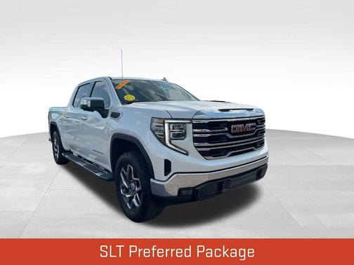 White Frost Tri-Coat 2022 GMC Sierra 1500 SLT