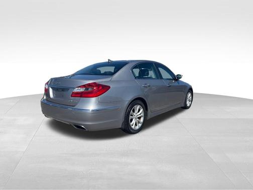 2013 Hyundai Genesis 3.8