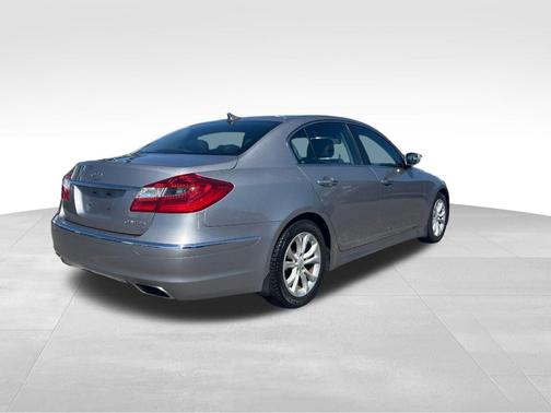 2013 Hyundai Genesis 3.8