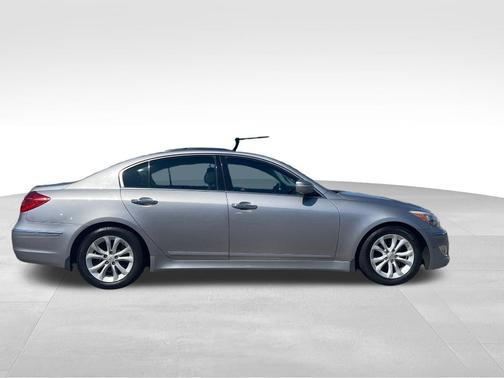 2013 Hyundai Genesis 3.8