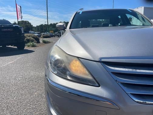 2013 Hyundai Genesis 3.8