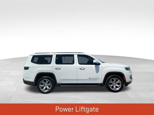 Bright White Clearcoat 2022 Jeep Wagoneer Series II