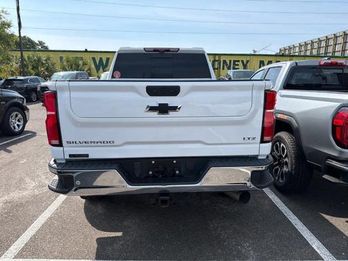 Summit White 2024 Chevrolet Silverado 2500 LTZ