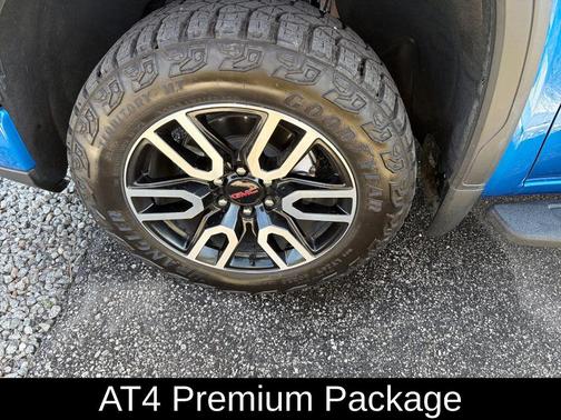 2024 GMC Sierra 1500 AT4