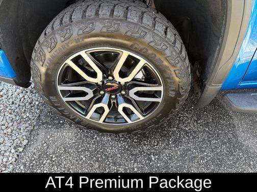 2024 GMC Sierra 1500 AT4