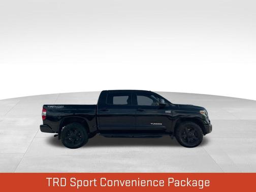 Midnight Black Metallic 2018 Toyota Tundra SR5