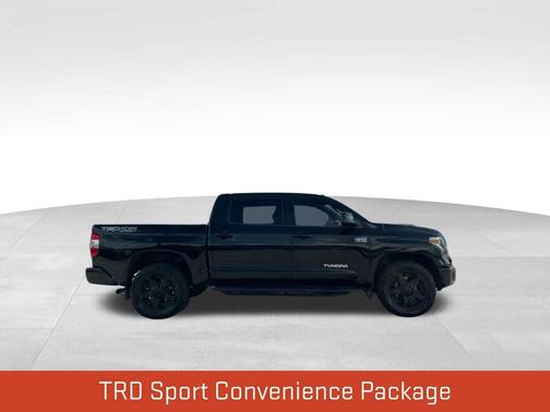 Midnight Black Metallic 2018 Toyota Tundra SR5