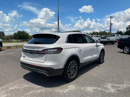 White Platinum Tri-Coat Metallic 2019 Lincoln Nautilus Reserve