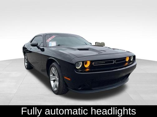 2017 Dodge Challenger SXT