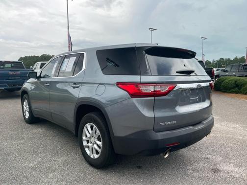 Satin Steel Metallic 2018 Chevrolet Traverse LS